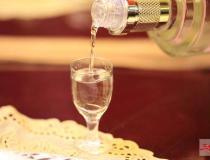 企業用酒怎么定制？定制酒有什么好處？